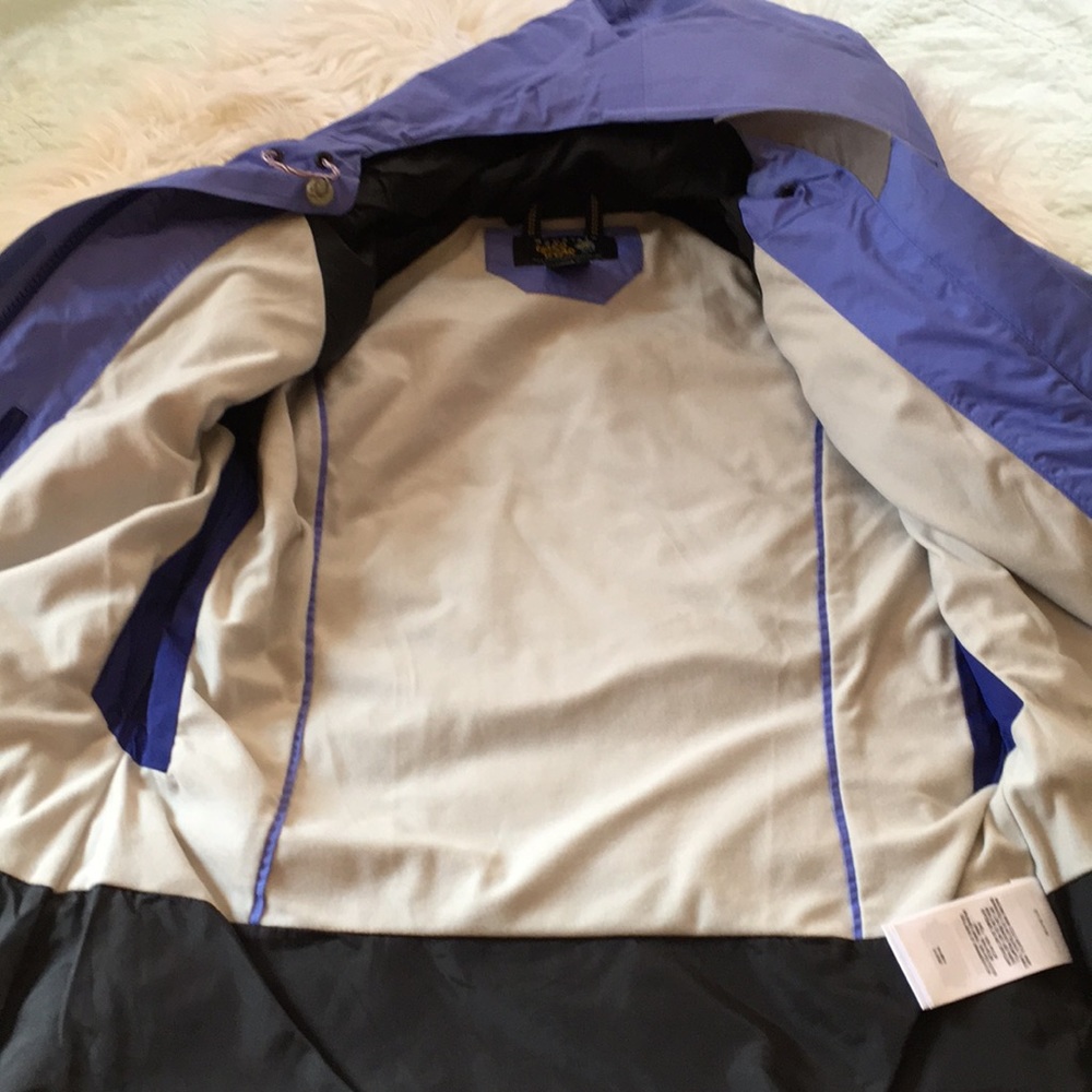 Mountain Hardware Shell Jacket - Picture 5 of 5